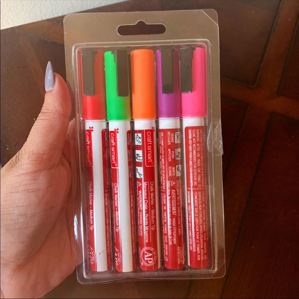 Chalk Markers Set